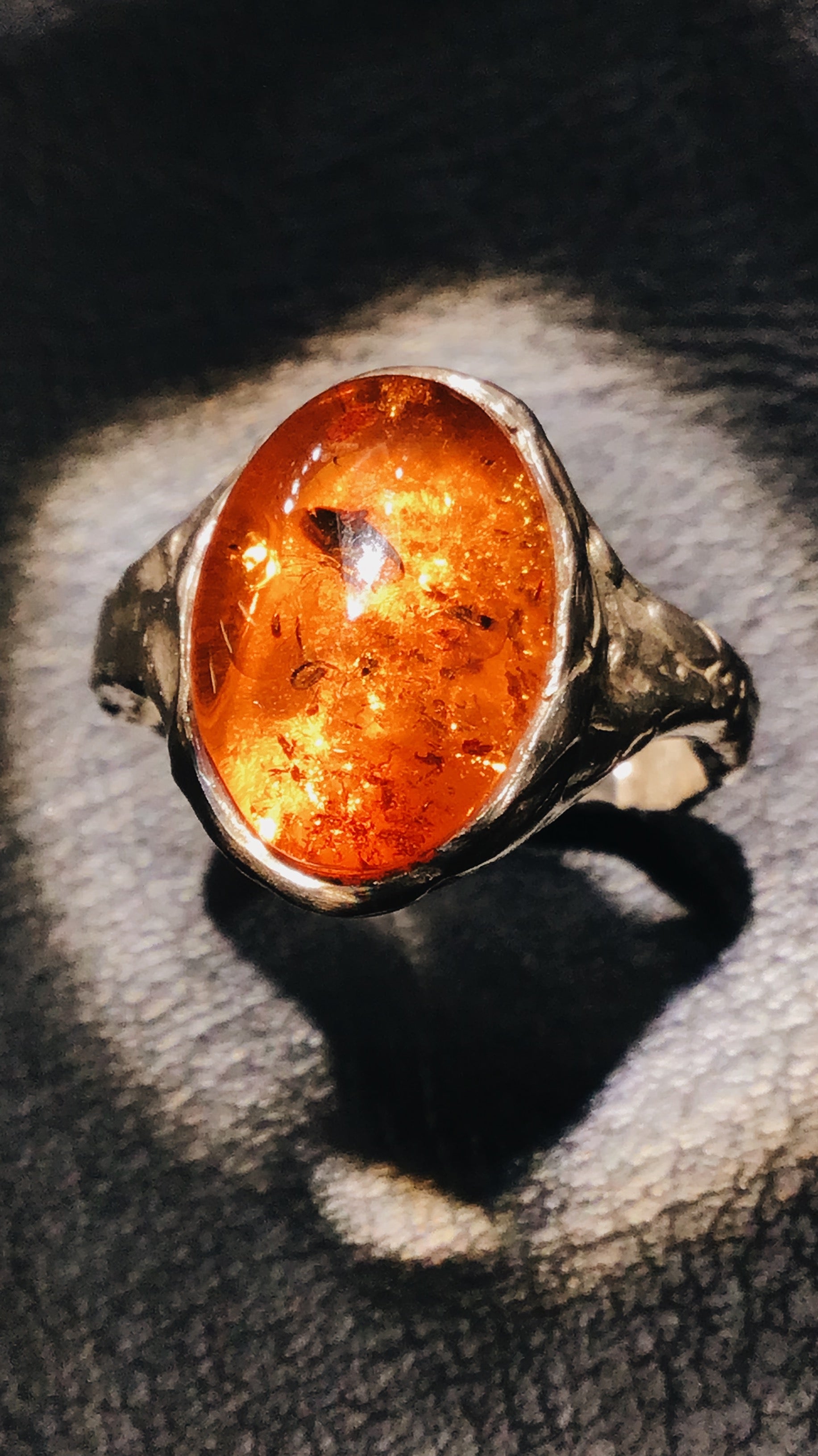 Silver Amber Ring (Oval)